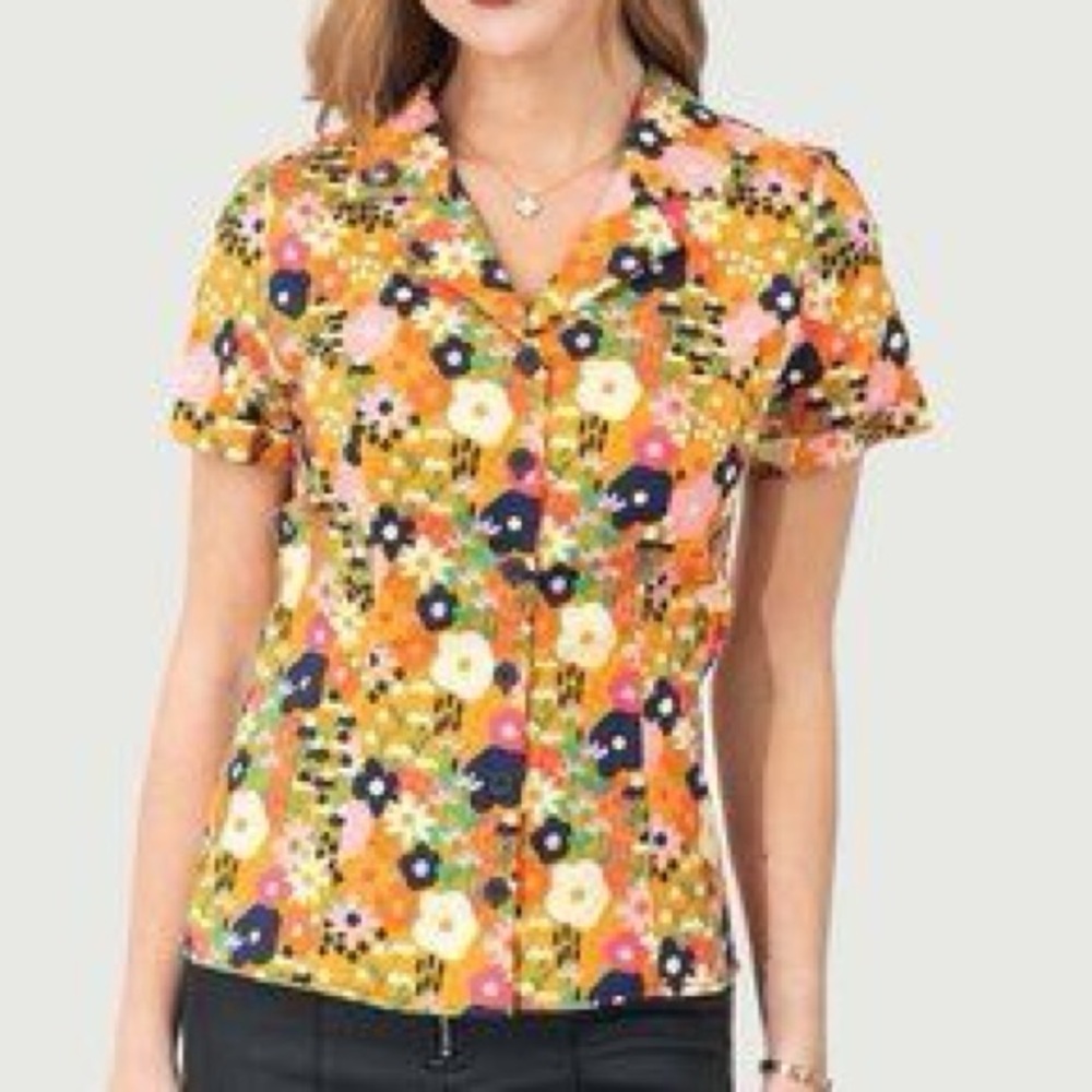 Eva Rose Ditsy Floral Short Sleeve Button Front Blouse - Size Small